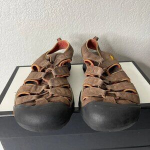 Keen Newport H2 Brown Nubuck Outdoor Hiking Water Sport Sandals Men's Size 9.5